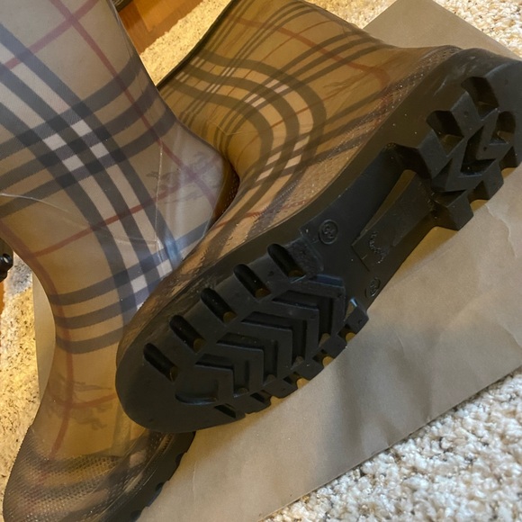 Authentic Burberry of London Rainboots Womens size 9 / EUR 40 - Picture 4 of 8